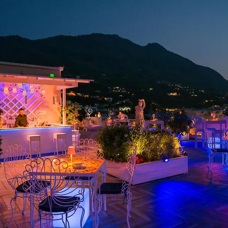 Casa Di Meglio Dependance Konukevi Casamicciola Terme